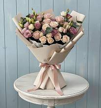 Букет цветов из:  Розы и Лизиантусы в Сонино