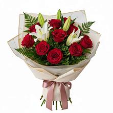 Букет цветов из:  Лилии и Розы #REPLACE_PRED# Сонино