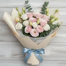 Букет цветов из:  Лизиантусы в Сонино