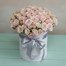 Цветочная композиция из Розы в шляпной коробке в Сонино