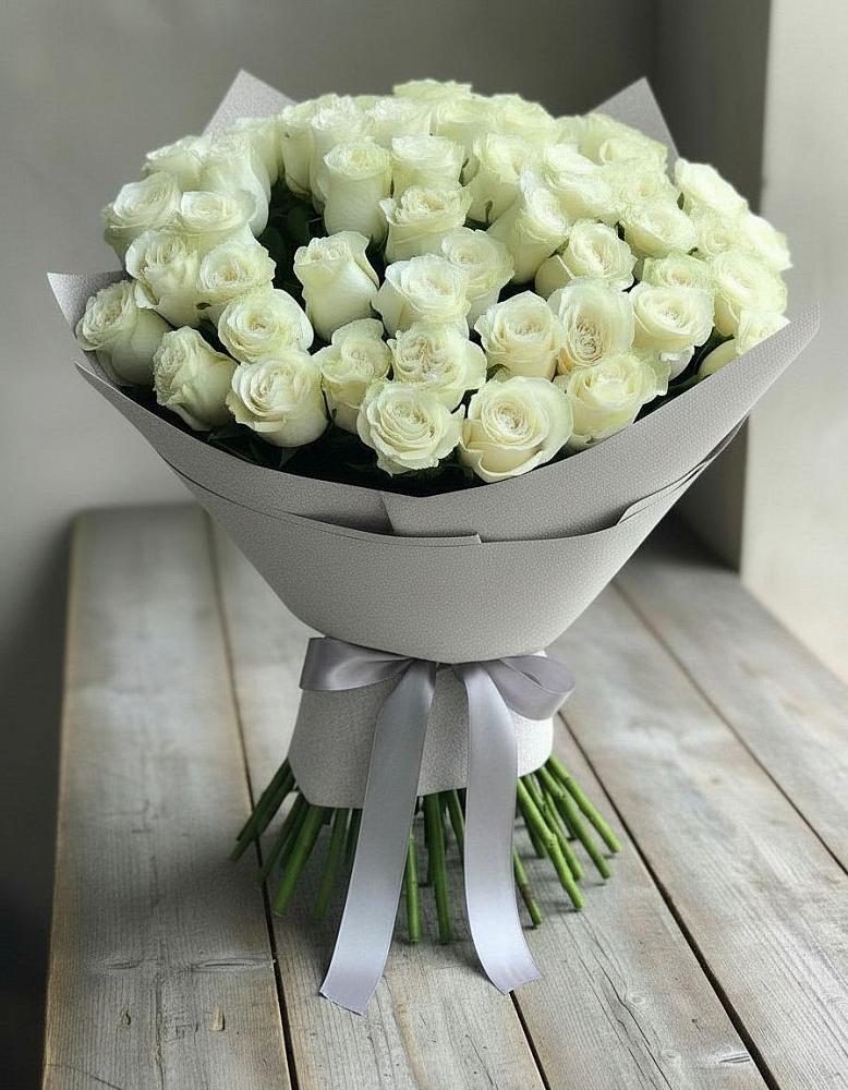 Букет 35 Белых роз в Сонино