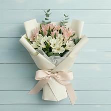 Букет цветов из:  Альстромерии в Сонино