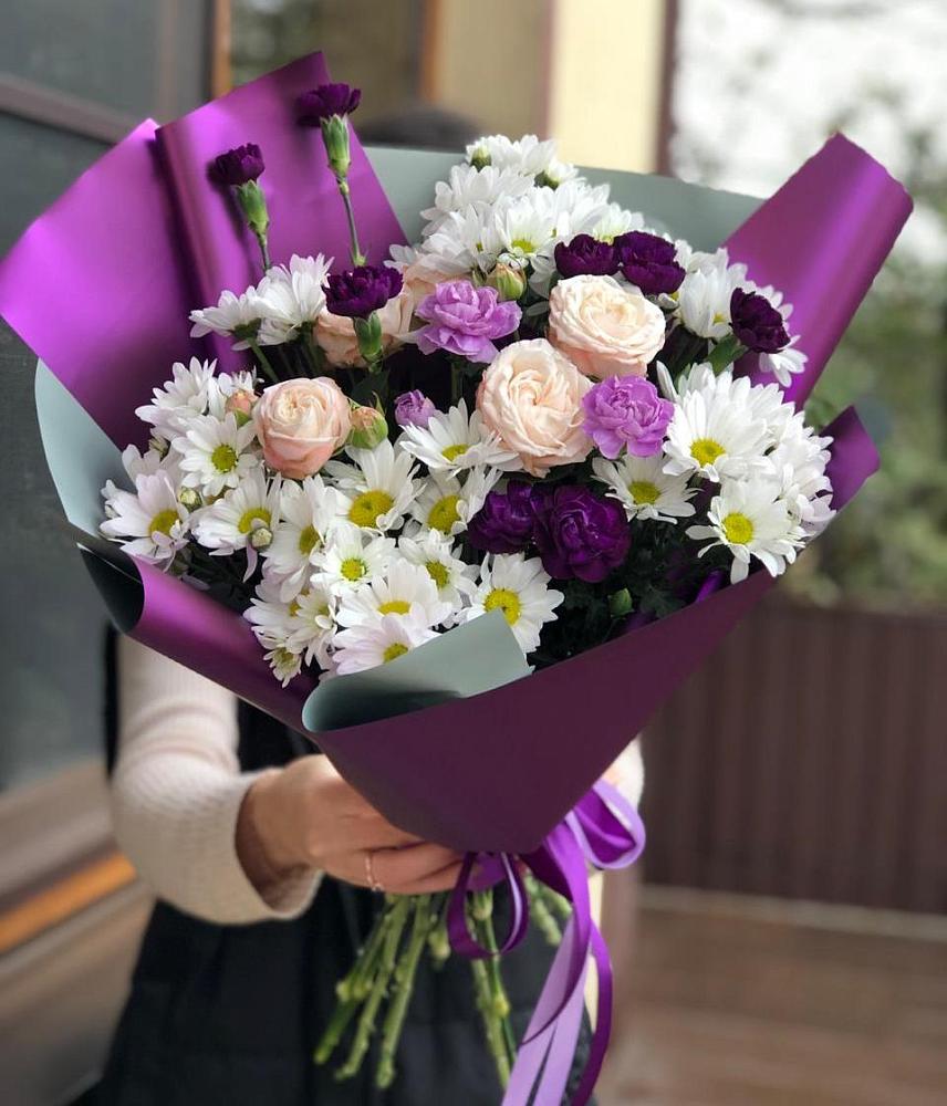 Букет цветов из: Хризантемы, Гвоздики и Розы в Сонино