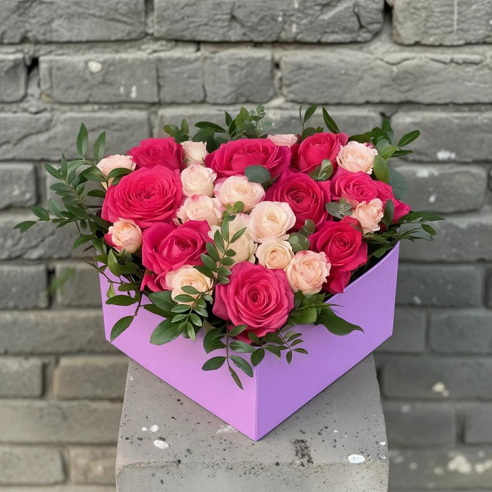 Цветочная композиция из Розы в коробке в Сонино