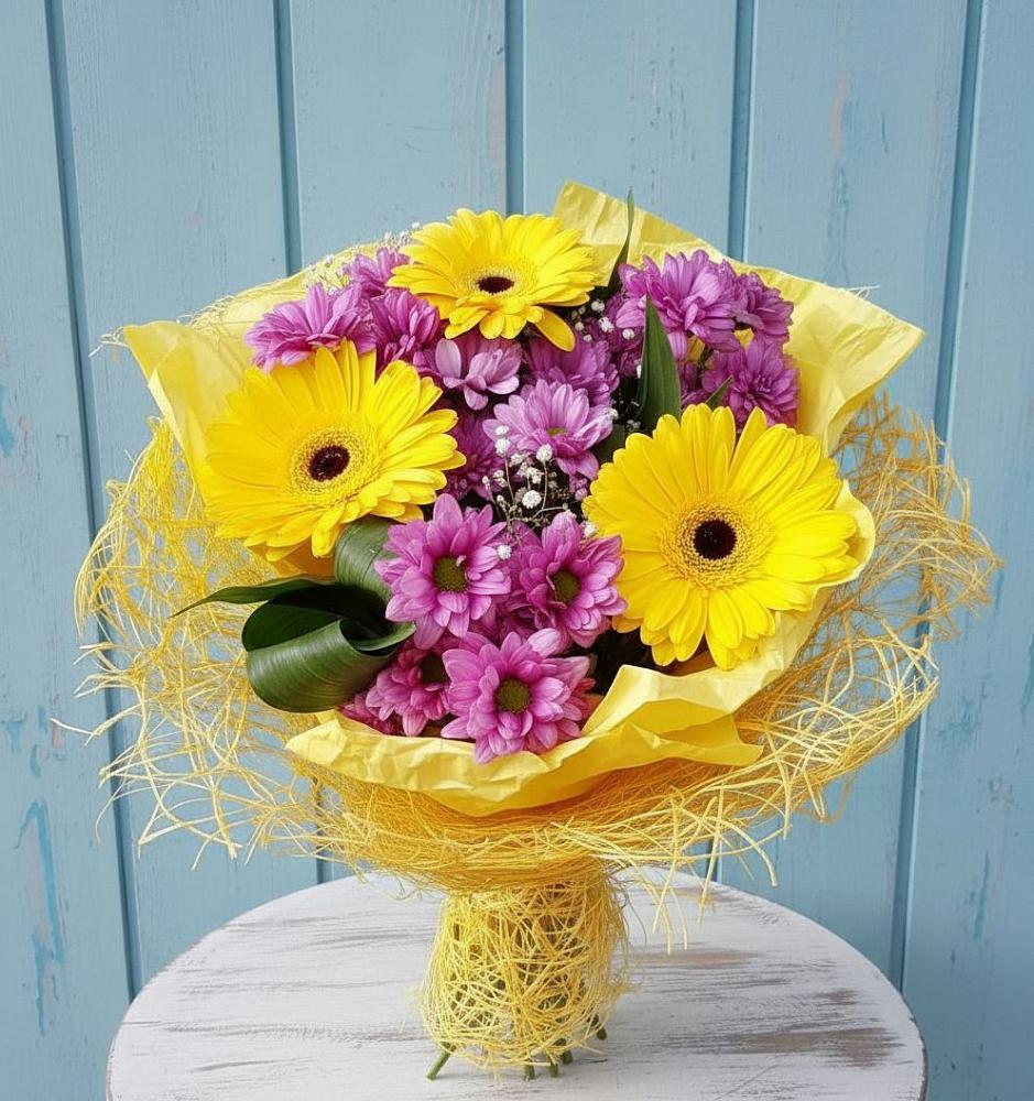 Букет цветов из: Хризантемы и Герберы в Сонино