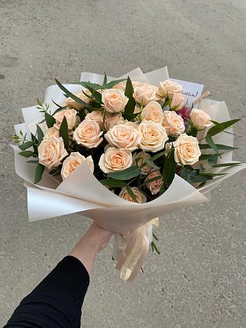 Букет Кремовые розы Латте в Сонино