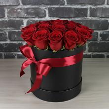 Цветочная композиция из Розы в шляпной коробке в Сонино