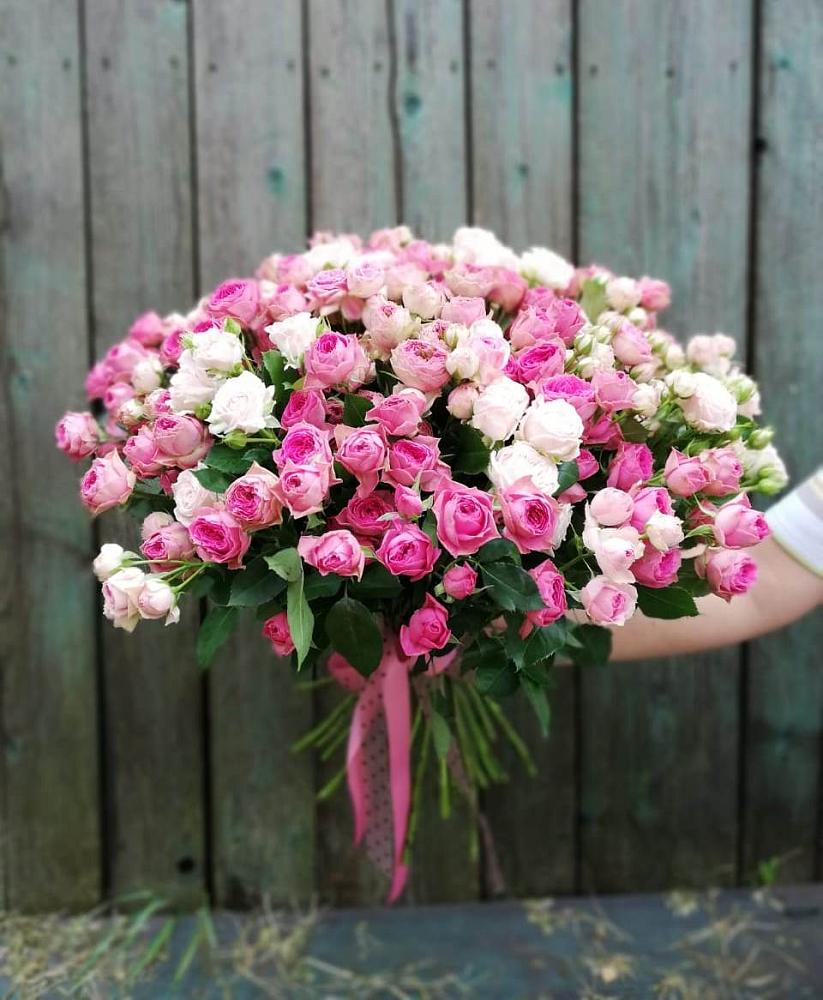 Букет Розовые кустовые розы Натали и Лав Лидия в Сонино