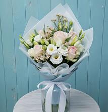 Букет цветов из:  Розы и Лизиантусы в Сонино