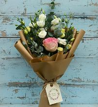 Букет цветов из:  Розы и Лизиантусы #REPLACE_PRED# Сонино