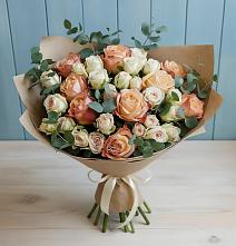 Букет цветов из:  Альстромерии и Розы в Сонино
