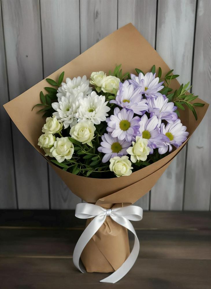 Букет цветов из: Хризантемы и Розы в Сонино