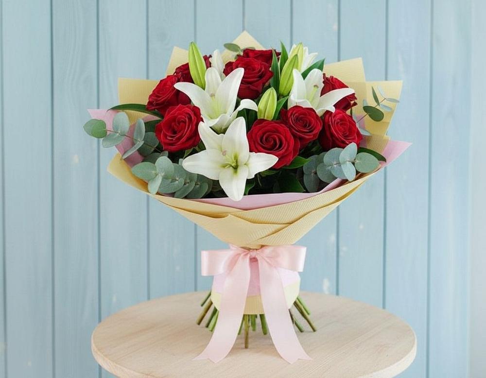 Букет цветов из: Лилии и Розы в Сонино